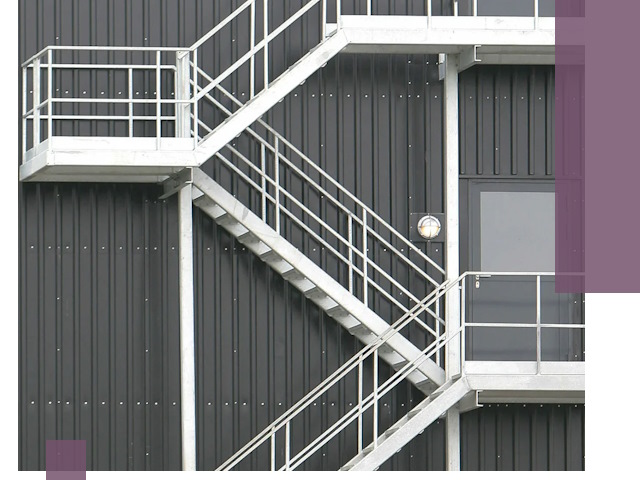 Изготовление и монтаж пожарных лестниц в Бердске быстро и надежно