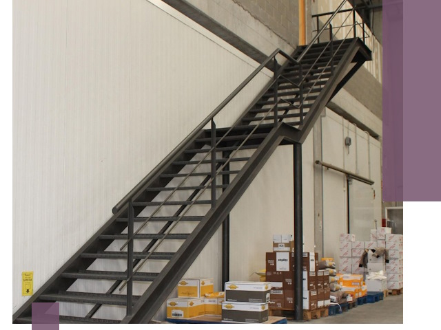 Лестницы для производства в Бердске — изготовление и монтаж