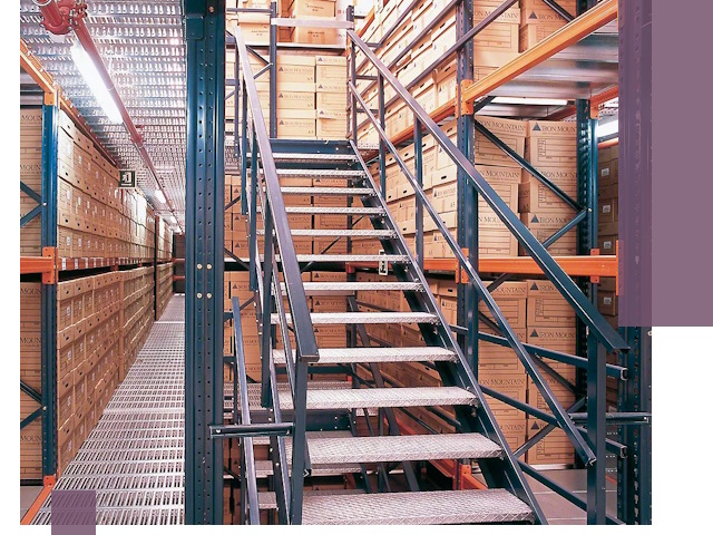 Лестницы складские прочные и безопасные под ключ в Бердске