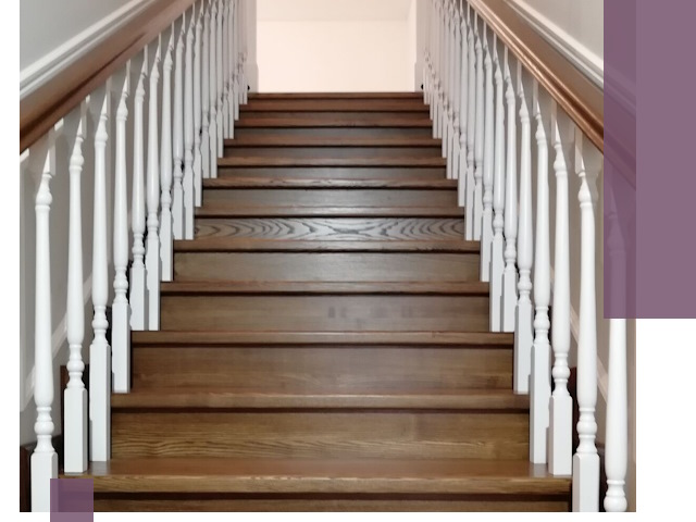 Лестницы из ясеня на заказ в Бердске — изготовление и монтаж