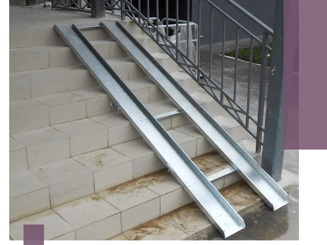 Пандусы для детских колясок в Бердске: изготовление и монтаж