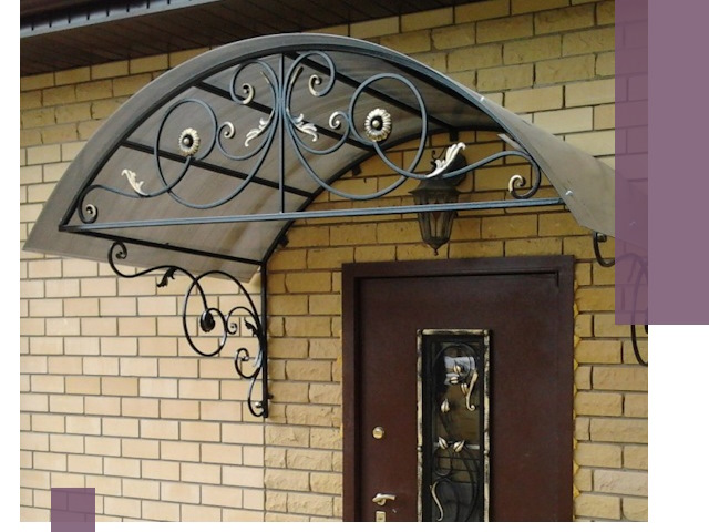 Изготовление козырьков из металла под ключ в Бердске