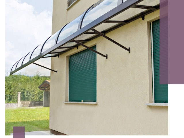 Козырьки над окнами в Бердске — изготовление и монтаж по выгоде