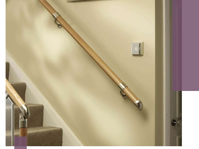 Монтаж пристенных поручней профессионально в Бердске